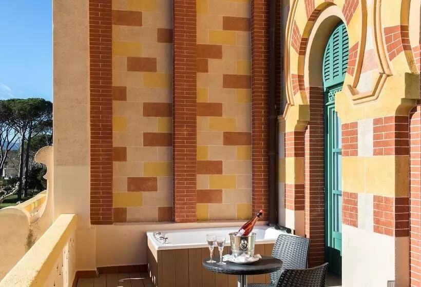 سوییت جونیور, 1881 Hotel Balneario Vichy Catalan