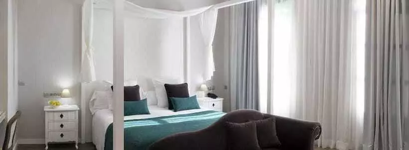 سوییت جونیور, 1881 Hotel Balneario Vichy Catalan