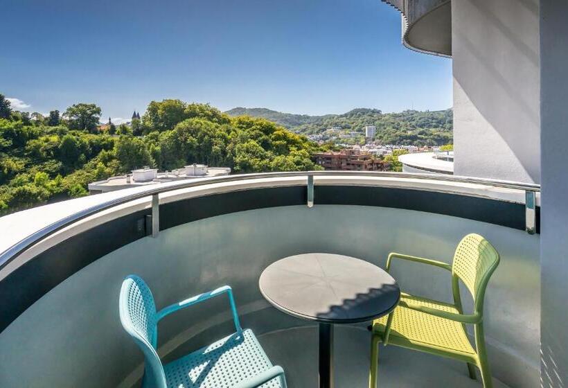 اتاق لوکس سه تخته, Barcelo Costa Vasca