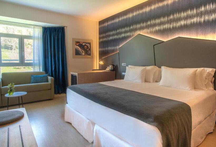 اتاق استاندارد چهار تخته, Barcelo Costa Vasca