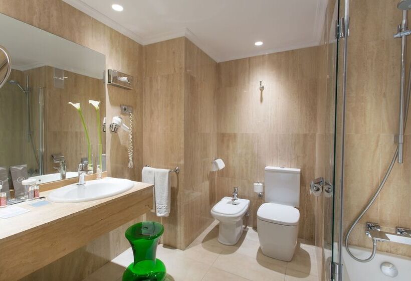 اتاق لوکس, Barcelo Costa Vasca