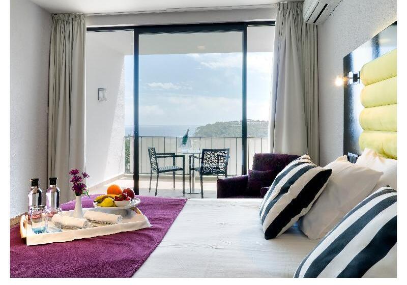 اتاق لوکس با چشمانداز دریا, Eetu  Adults Only