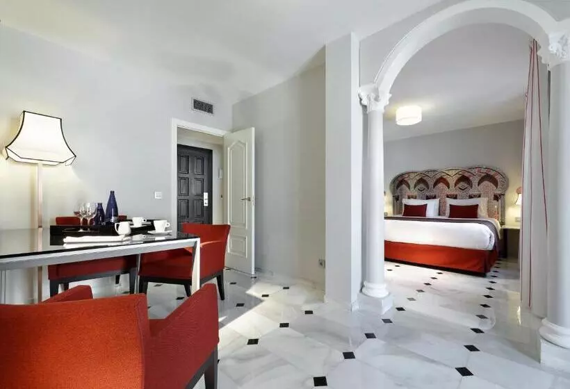 سوییت جونیور, Eurostars Conquistador