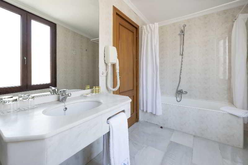 주니어 스위트, Eurostars Maimonides