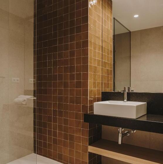 חדר סטנדרט נוף להרים, Llane Petit