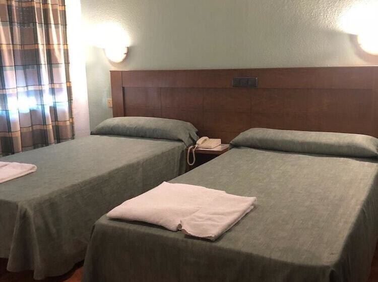 Номер Стандарт Трехместный, Los Kekes