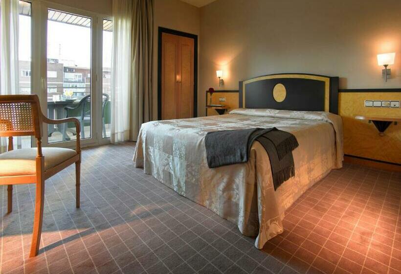 Standart Oda, Macia Condor