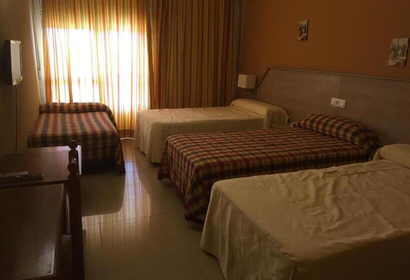 اتاق استاندارد چهار تخته, Manzanares