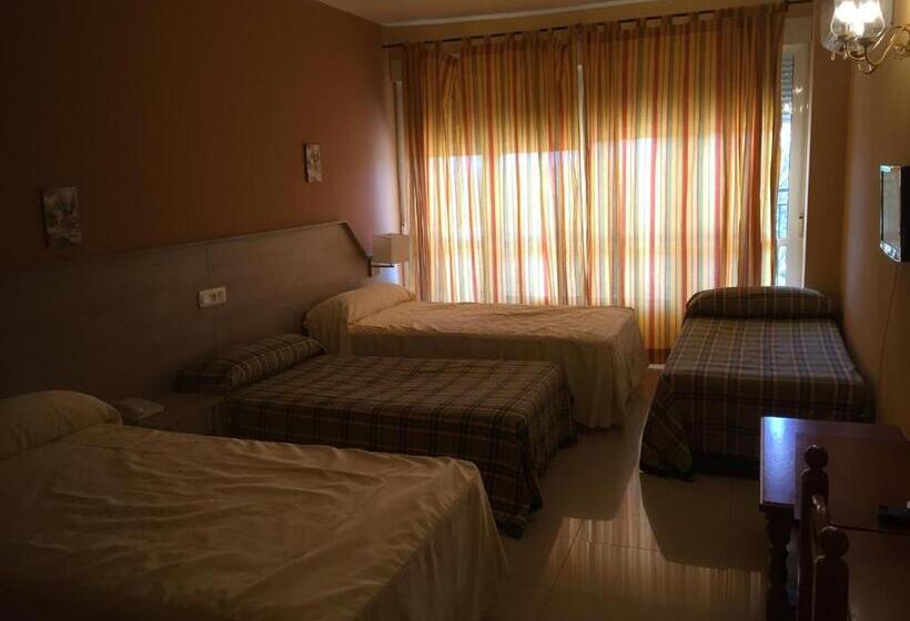 اتاق استاندارد چهار تخته, Manzanares