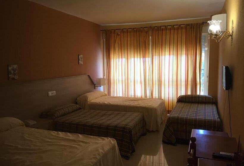 اتاق استاندارد چهار تخته, Manzanares