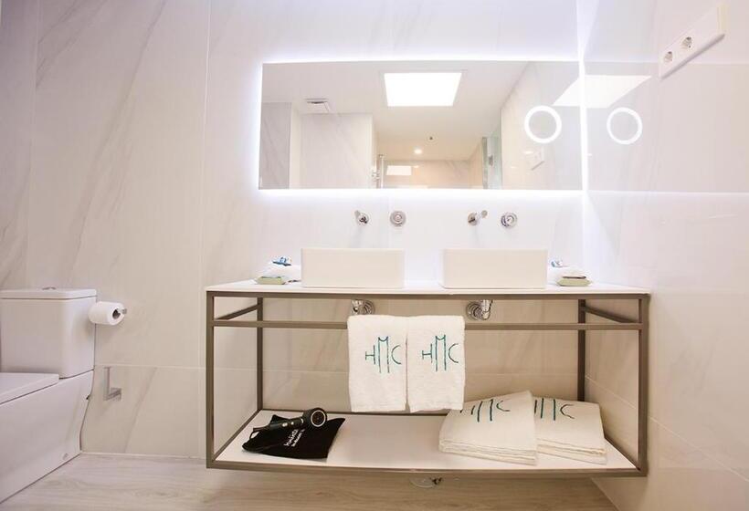 片側に海が見えるデラックスルーム, María Cristina