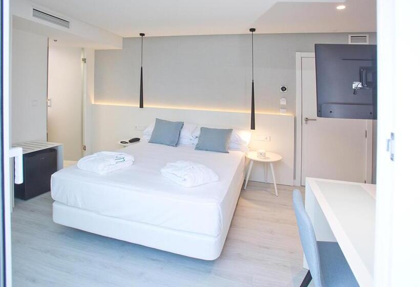 Habitación Premium Vista al Mar., María Cristina