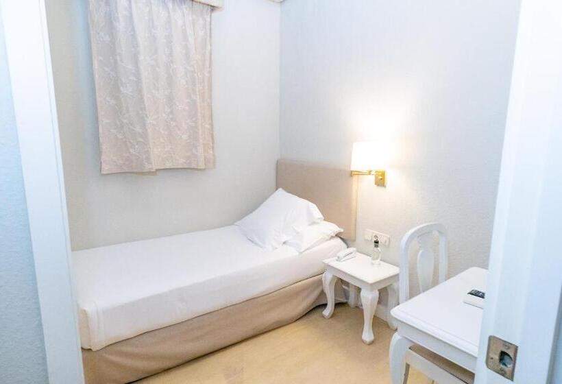 חדר סטנדרט יחיד, Niza