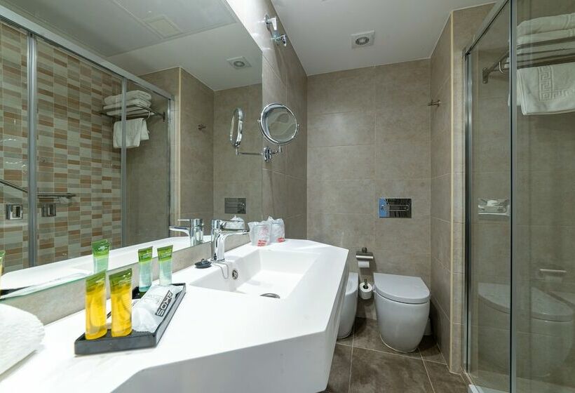 Quarto Superior, Pato Rojo