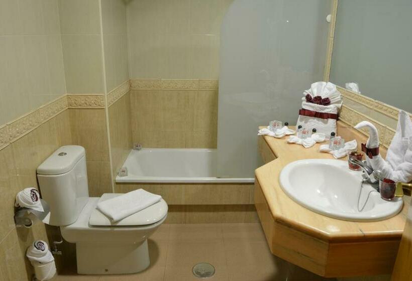 Quarto Estandar, Regio 2