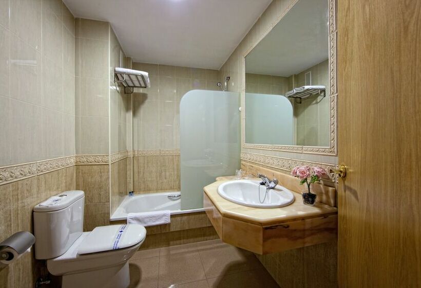 Quarto Estandar, Regio 2