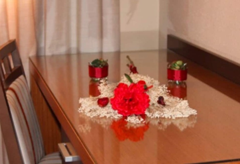 Quarto Estandar, Regio 2