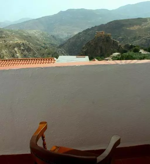 Standard Triple Room with Terrace, Lanjaron