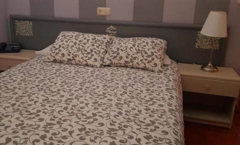 غرفة قياسية, Valle Del Jerte Los Arenales