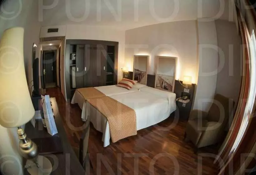 Camera Standard, Santa Cecilia