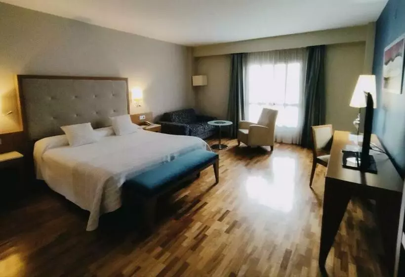 Suite Junior, Santa Cecilia