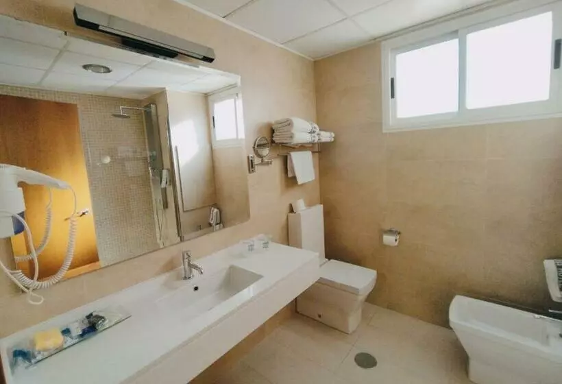 Suite Junior, Santa Cecilia