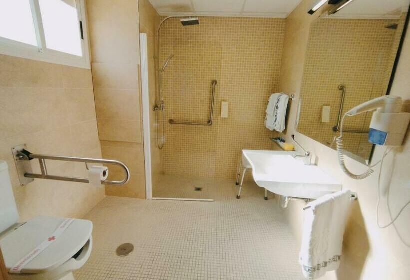 اتاق سوپریور برای معلولان, Santa Cecilia