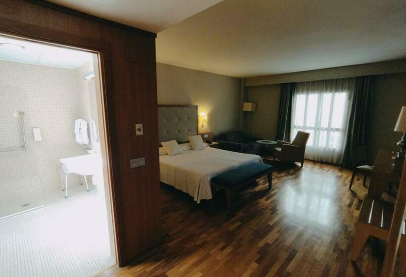 اتاق سوپریور برای معلولان, Santa Cecilia