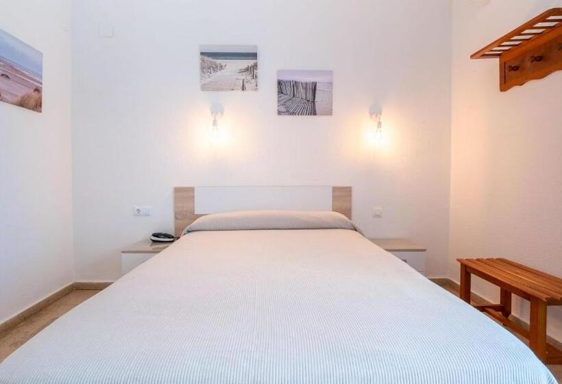 غرفة قياسية فردية, Solymar