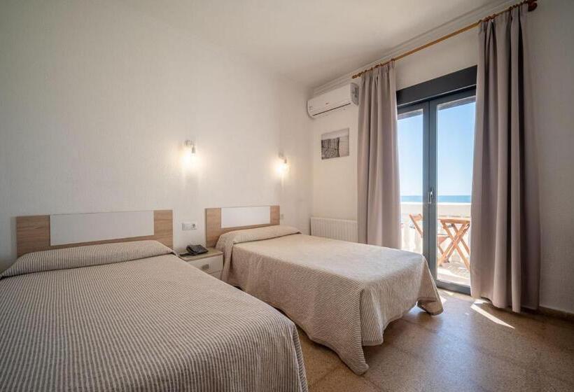 غرفة قياسية, Solymar