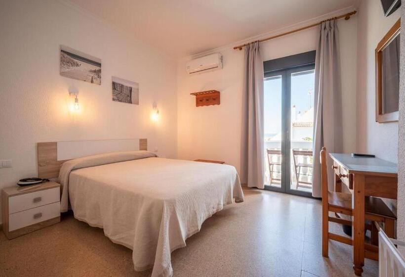 غرفة قياسية فردية, Solymar