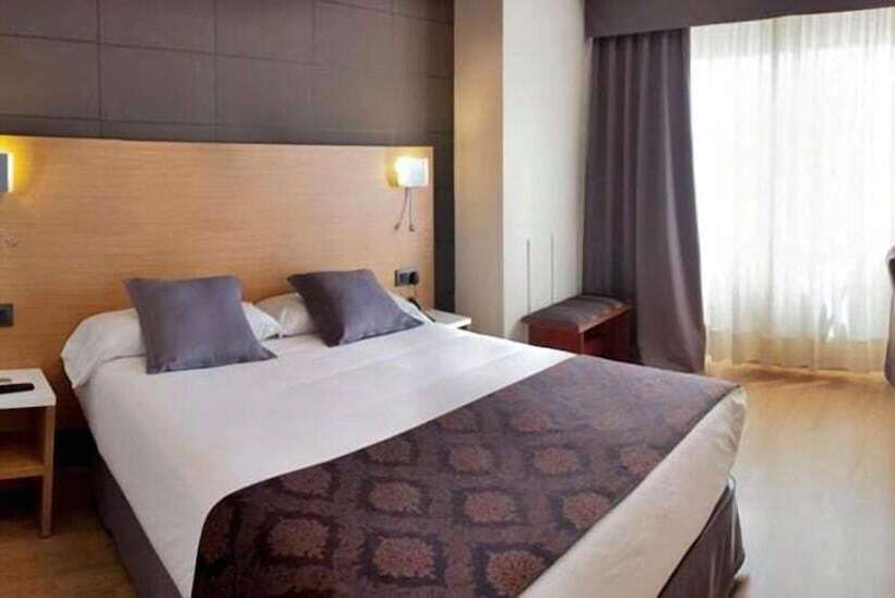 スタンダードルーム, Universal