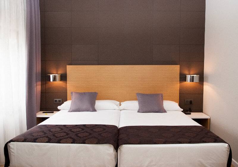 スタンダードルーム, Universal