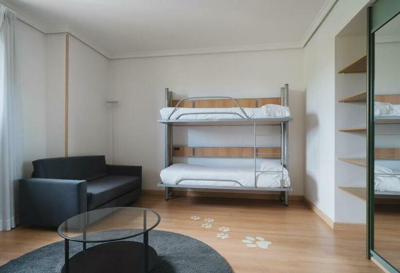 ファミリールーム, Urdanibia Park