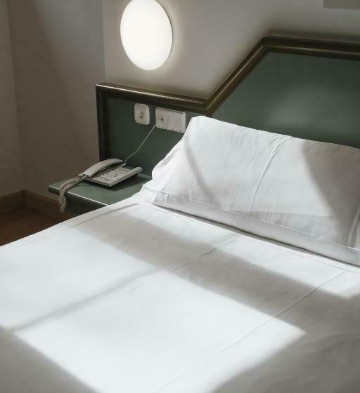 スタンダードルーム, Urdanibia Park