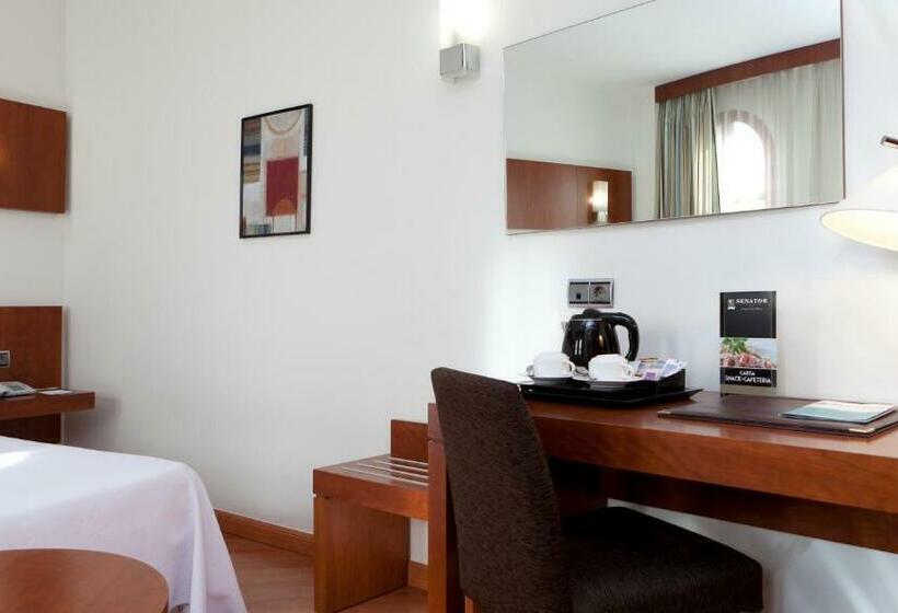 标准间, Senator Huelva