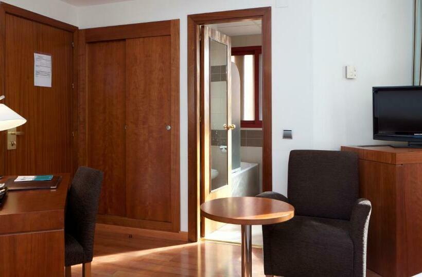 스탠다드 룸, Senator Huelva