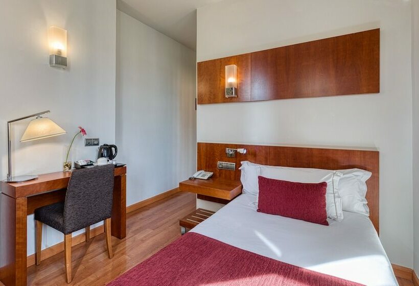 스탠다드 싱글 룸, Senator Huelva