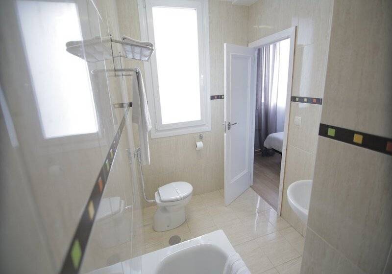 غرفة قياسية, Alda Estacion Vigo