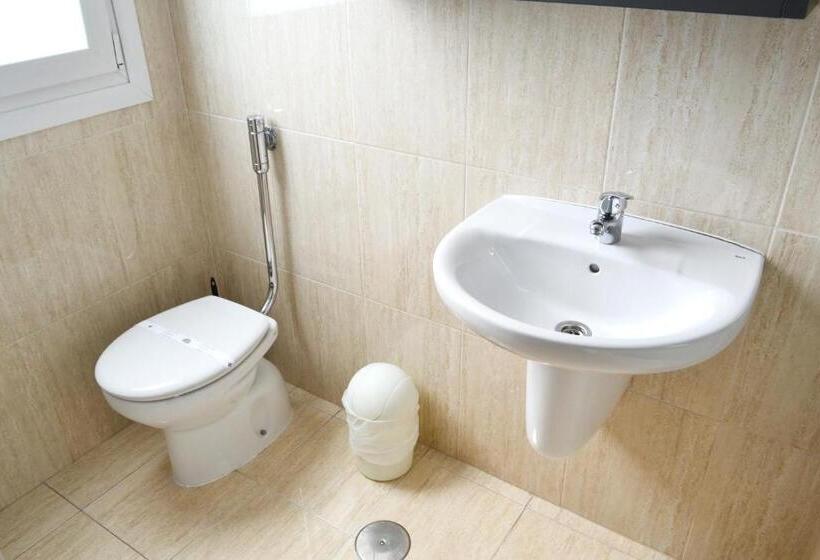 غرفة إقتصادية, Alda Estacion Vigo