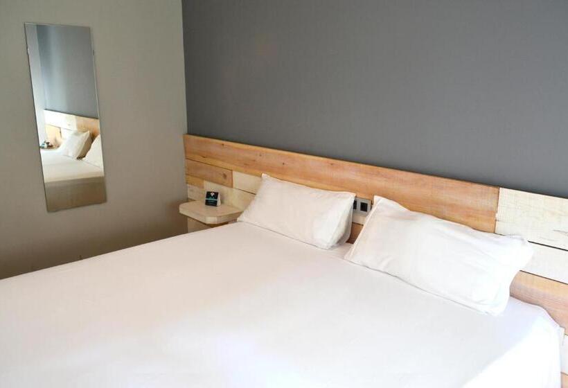 Quarto Economy, Alda Estacion Vigo