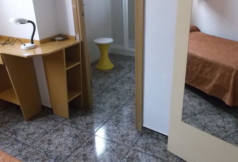 Номер Стандарт Трехместный, Arce