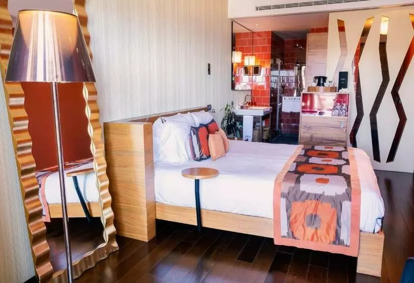 اتاق لوکس با چشم‌انداز دریا, Bohemia Suites & Spa - Adults Only