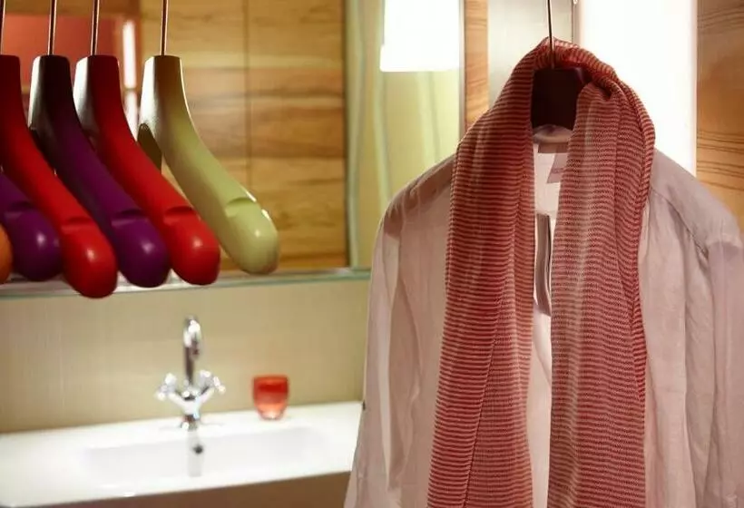 اتاق لوکس با چشم‌انداز دریا, Bohemia Suites & Spa - Adults Only