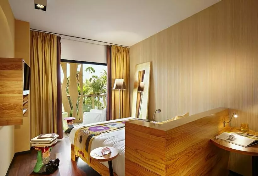 اتاق لوکس با چشم‌انداز باغ, Bohemia Suites & Spa - Adults Only