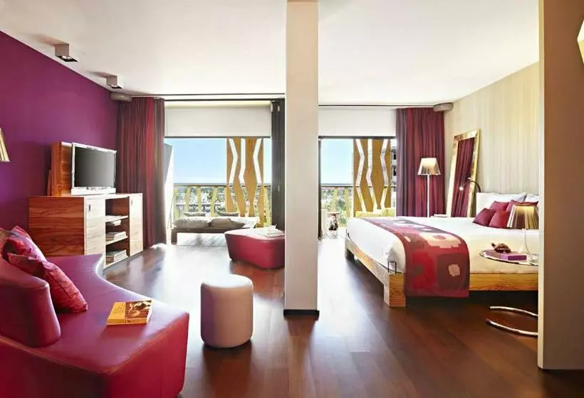 سوئیت جونیور با چشم‌انداز باغ, Bohemia Suites & Spa - Adults Only