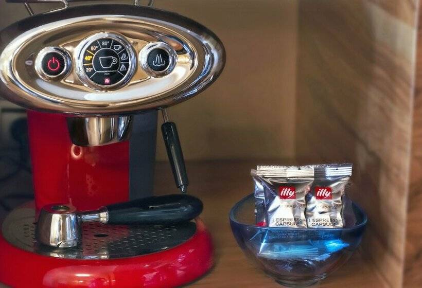 带园景的小型套房, Bohemia Suites & Spa - Adults Only