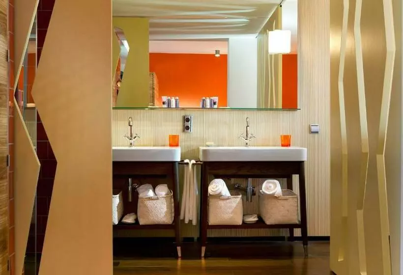 سوییت جونیور با چشم‌انداز دریا, Bohemia Suites & Spa - Adults Only