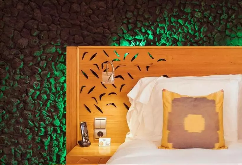 بانگلوی استاندارد, Bohemia Suites & Spa - Adults Only