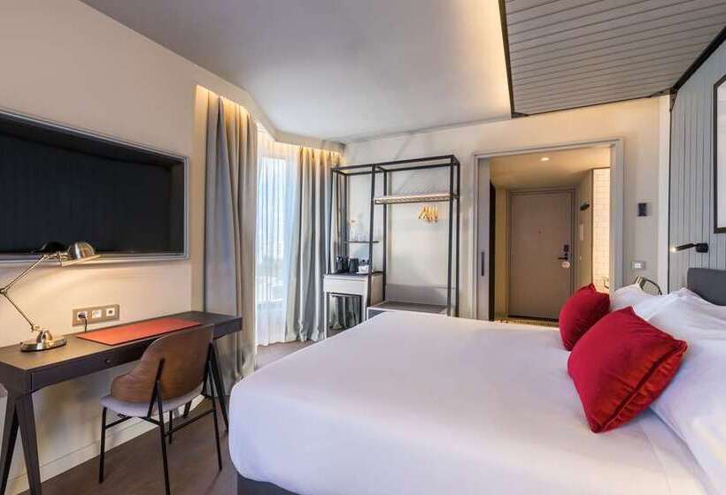 اتاق استاندارد با تخت بزرگ, Canopy by Hilton Madrid Castellana